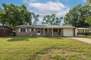 8421 W Murdock St, Wichita, KS 67212