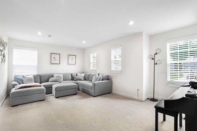 1688 Burtonwood Drive, Moore, SC 29369
