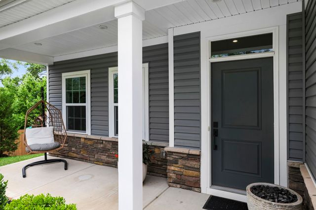 1688 Burtonwood Drive, Moore, SC 29369