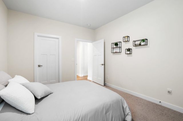 1688 Burtonwood Drive, Moore, SC 29369