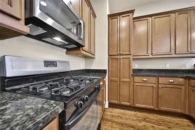 902 W 23rd Street B, Houston, TX 77008