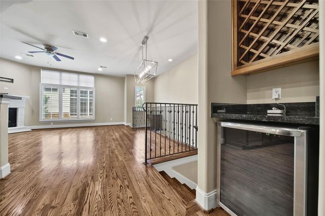902 W 23rd Street B, Houston, TX 77008