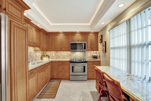 806 Cypress Boulevard 104, Pompano Beach, FL 33069