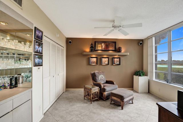 806 Cypress Boulevard 104, Pompano Beach, FL 33069