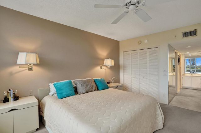 806 Cypress Boulevard 104, Pompano Beach, FL 33069