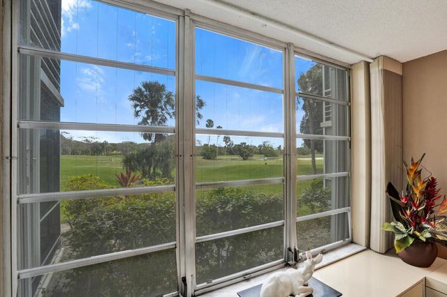 806 Cypress Boulevard 104, Pompano Beach, FL 33069