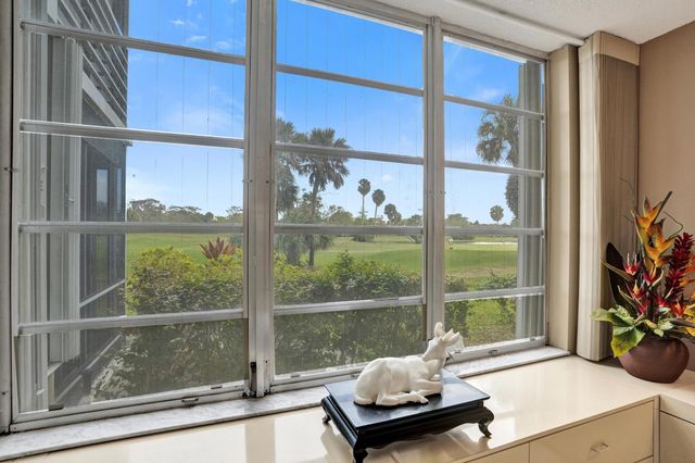 806 Cypress Boulevard 104, Pompano Beach, FL 33069