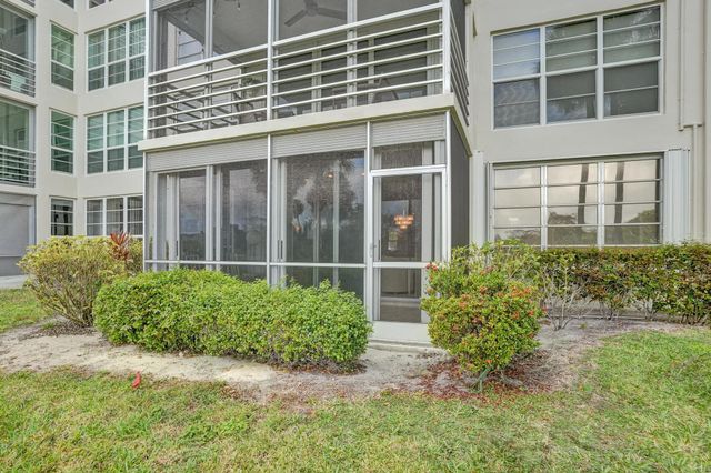 806 Cypress Boulevard 104, Pompano Beach, FL 33069