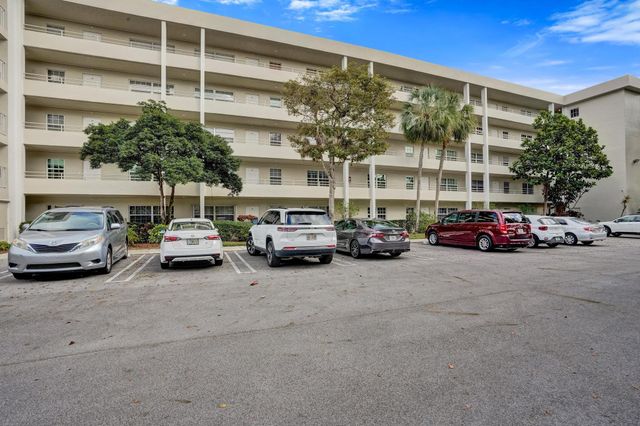806 Cypress Boulevard 104, Pompano Beach, FL 33069