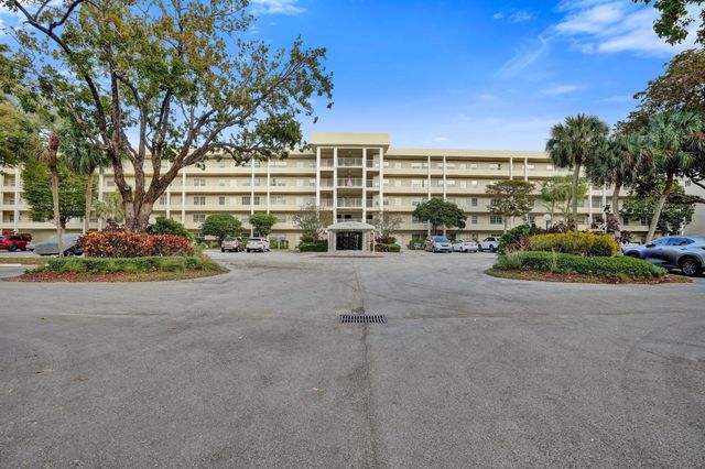 806 Cypress Boulevard 104, Pompano Beach, FL 33069