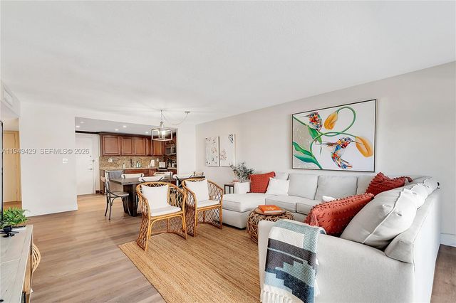 1701 S Ocean Drive 202, Hollywood, FL 33019