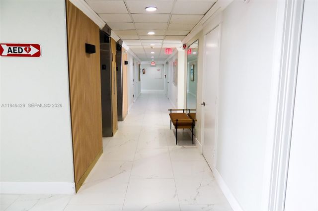 1701 S Ocean Drive 202, Hollywood, FL 33019