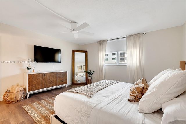1701 S Ocean Drive 202, Hollywood, FL 33019