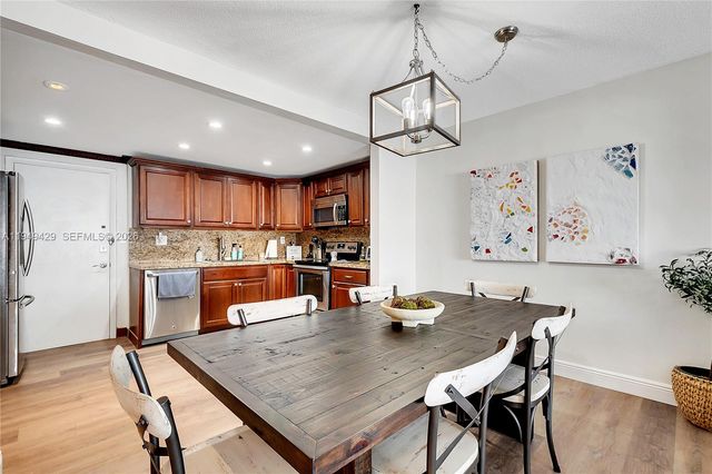 1701 S Ocean Drive 202, Hollywood, FL 33019