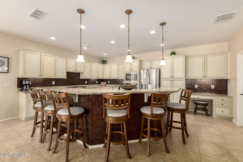 Image 12 of property listing at 4786 W NOGALES Way, Eloy, AZ 85131