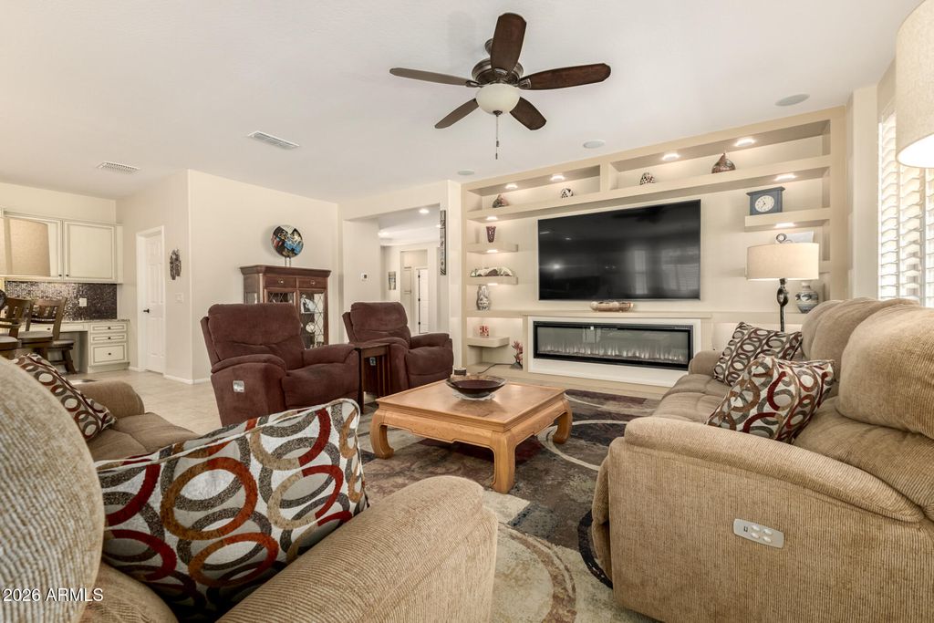 Image 6 of property listing at 4786 W NOGALES Way, Eloy, AZ 85131