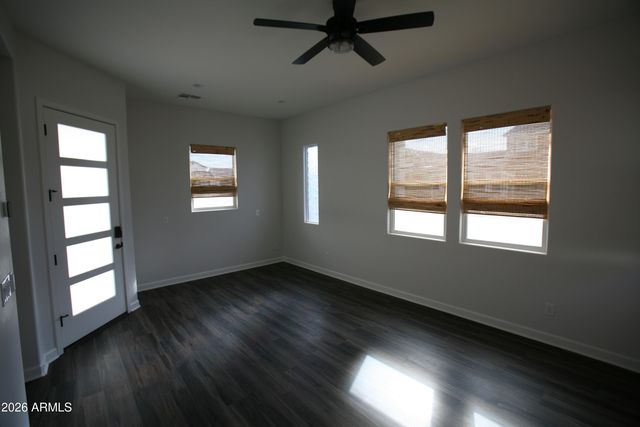 35241 N COVELITE Way, San Tan Valley, AZ 85144