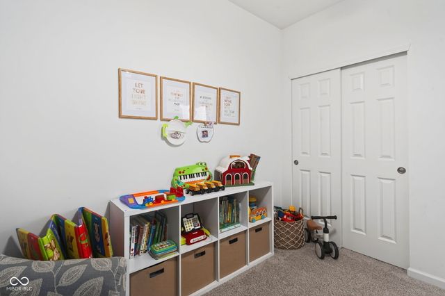 6044 Medina Spirit Drive, Indianapolis, IN 46237