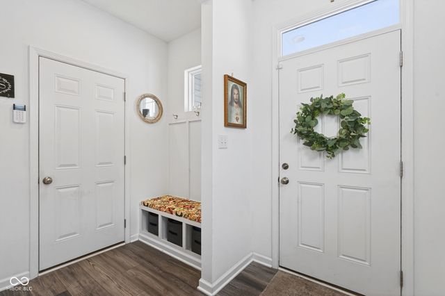 6044 Medina Spirit Drive, Indianapolis, IN 46237