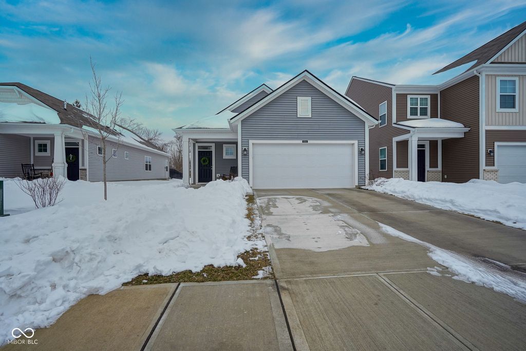 6044 Medina Spirit Drive, Indianapolis, IN 46237