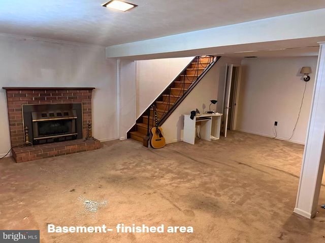 6710 MCKELDIN DR, Suitland, MD 20746