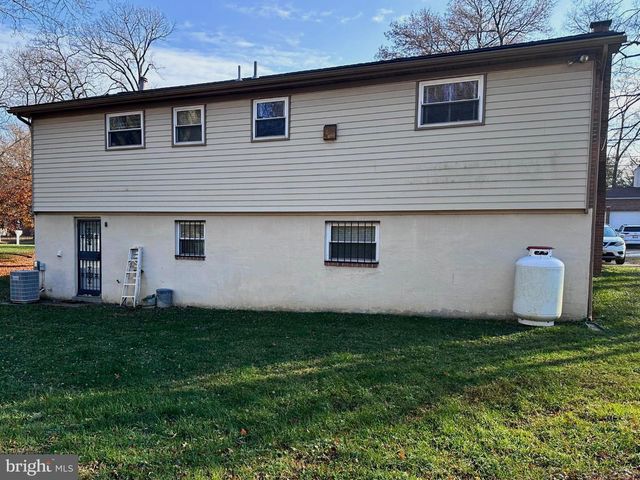 6710 MCKELDIN DR, Suitland, MD 20746