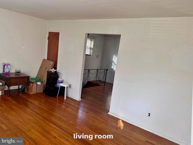 6710 MCKELDIN DR, Suitland, MD 20746