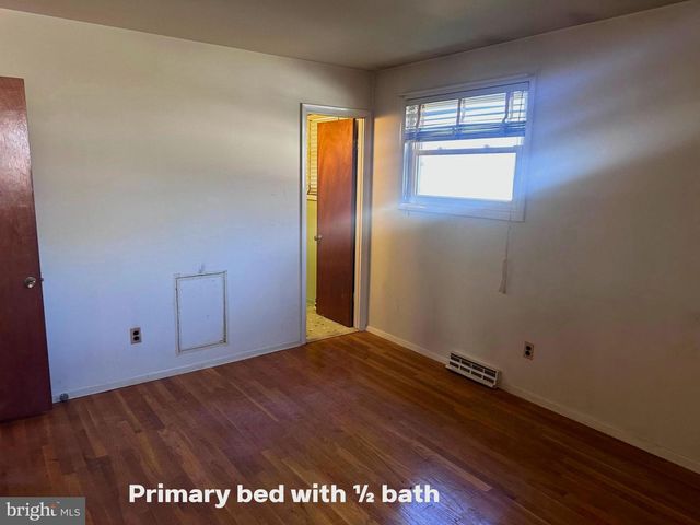 6710 MCKELDIN DR, Suitland, MD 20746