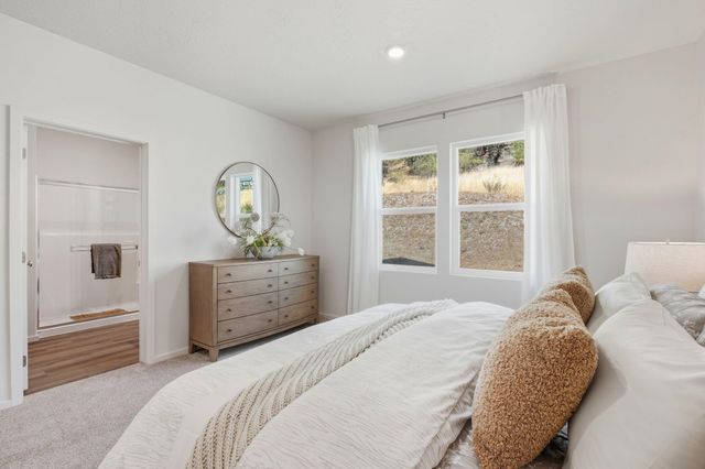 5157 E Mckinnon Ln, Spokane, WA 99212