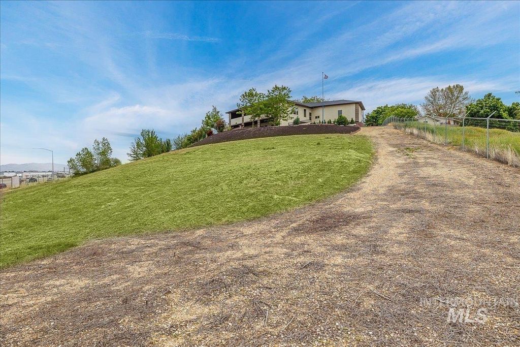 5990 W View Drive, Meridian, ID 83642 photo 3