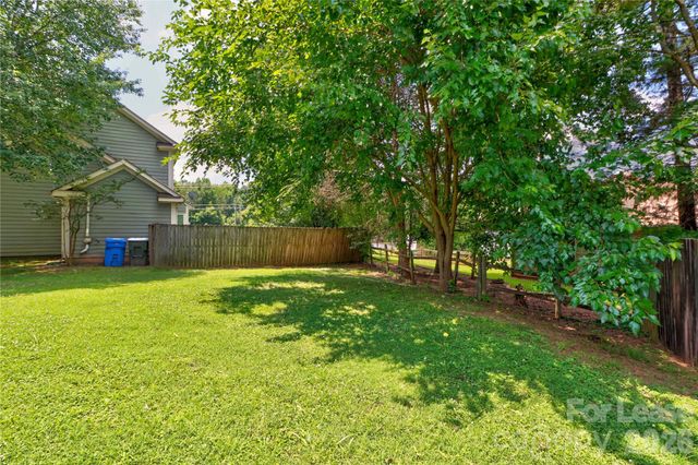 155 Green Dragon Court, Mooresville, NC 28115