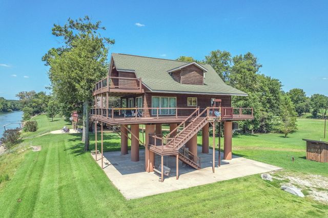 1901 River Valley Road, Doniphan, MO 63935