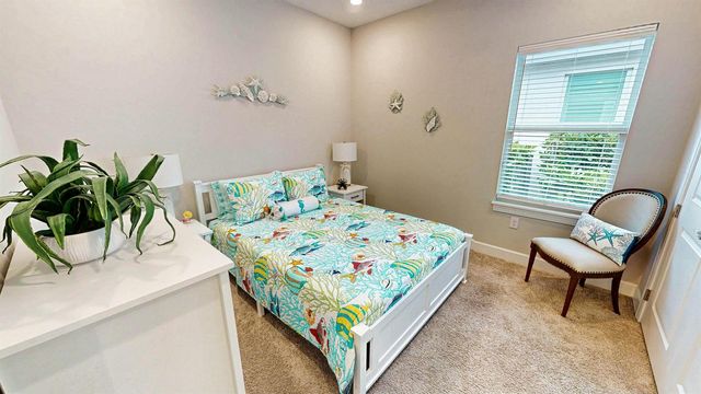 9592 SW Royal Poinciana Drive, Port St. Lucie, FL 34987