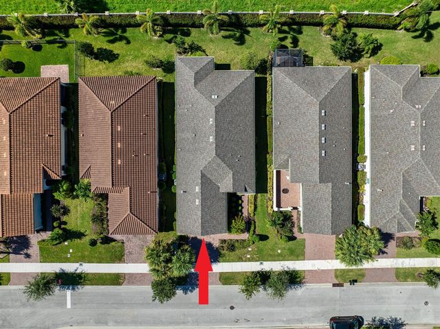 9592 SW Royal Poinciana Drive, Port St. Lucie, FL 34987