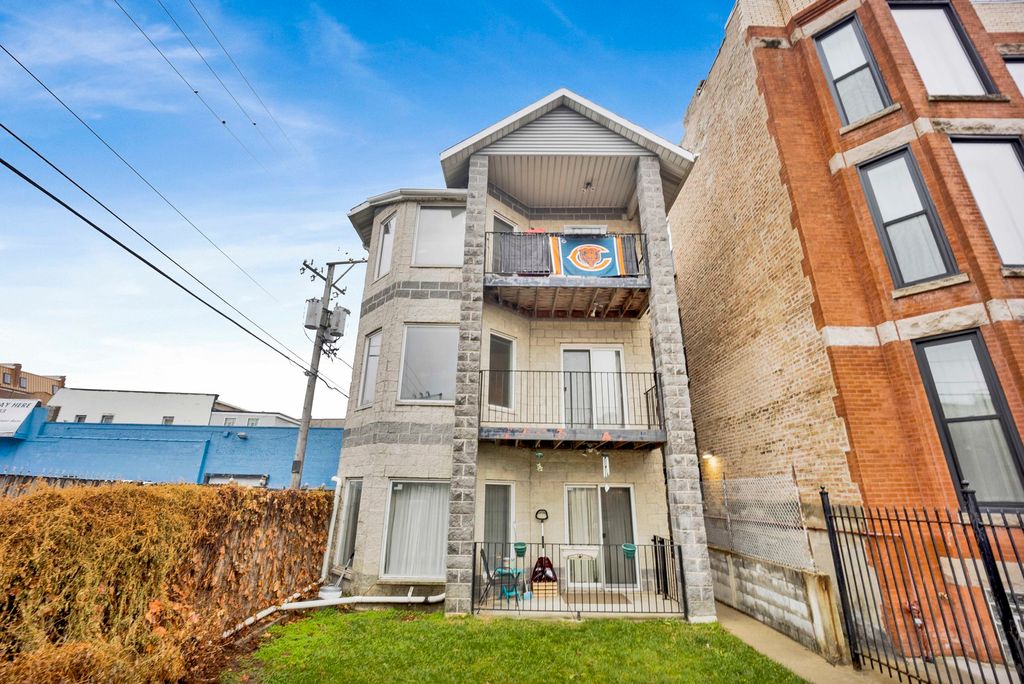 2413 W Polk Street 2, Chicago, IL 60612