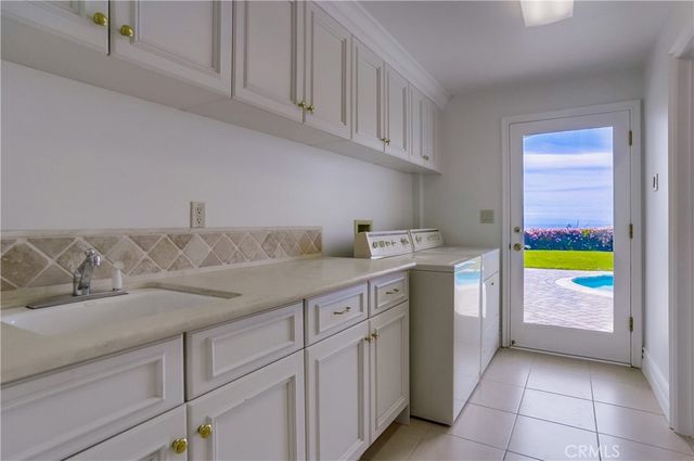 2045 W Paseo Del Mar, San Pedro, CA 90732