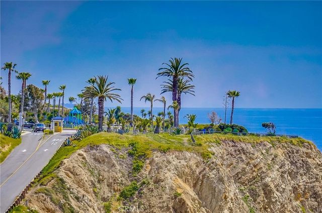 2045 W Paseo Del Mar, San Pedro, CA 90732