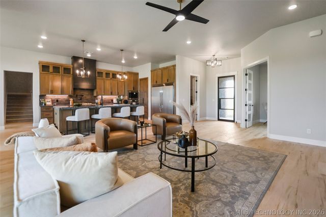 21670 E 112th Place S, Broken Arrow, OK 74014
