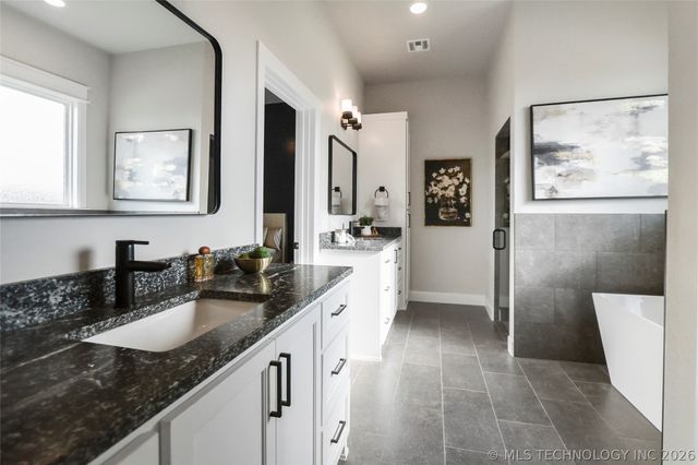 21670 E 112th Place S, Broken Arrow, OK 74014