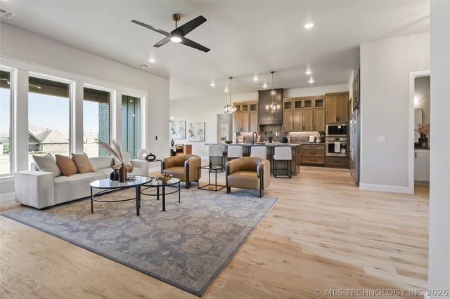21670 E 112th Place S, Broken Arrow, OK 74014