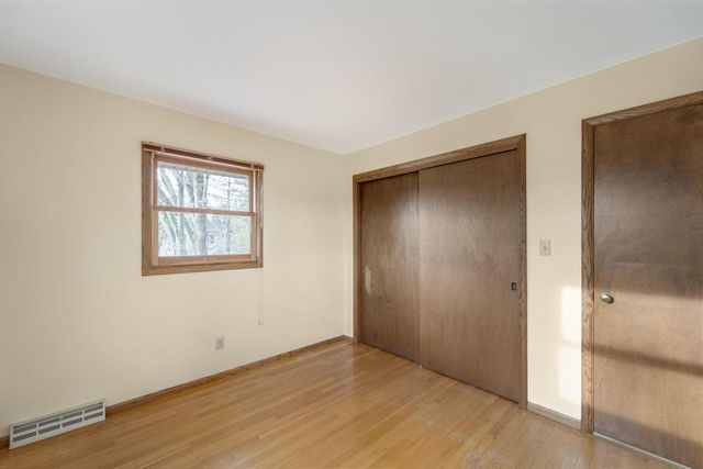 N81W14117 Titan COURT, Menomonee Falls, WI 53051