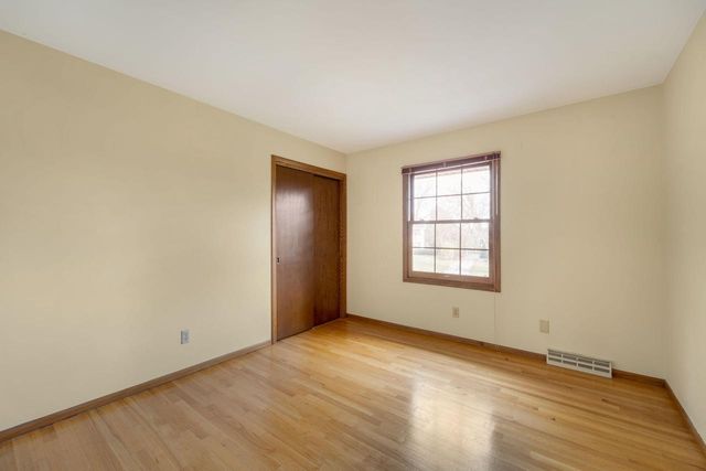 N81W14117 Titan COURT, Menomonee Falls, WI 53051