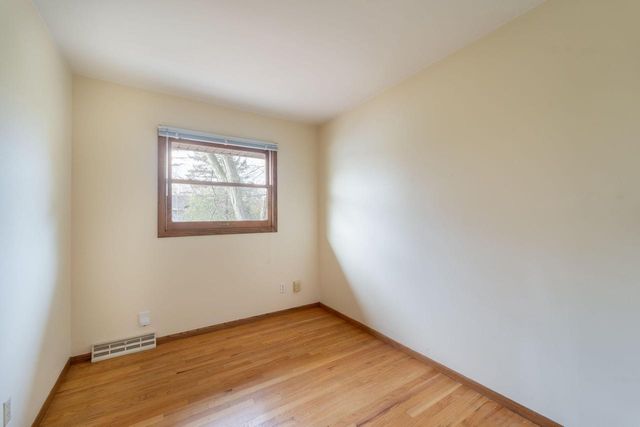 N81W14117 Titan COURT, Menomonee Falls, WI 53051