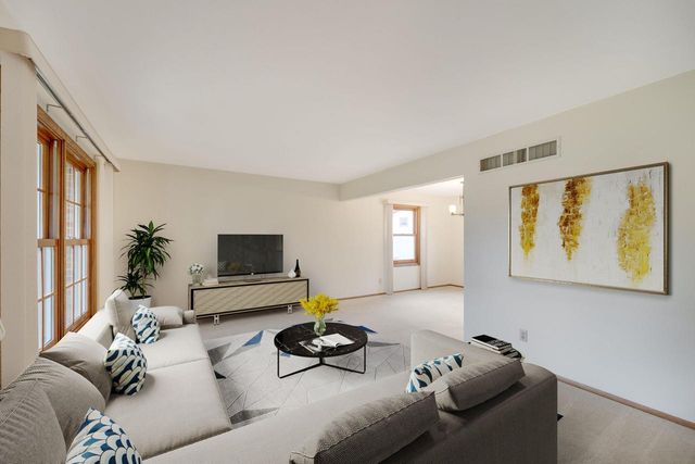 N81W14117 Titan COURT, Menomonee Falls, WI 53051