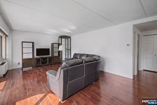 1600 Center Avenue 1 A, Fort Lee, NJ 07024