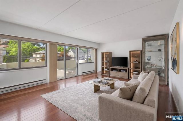 1600 Center Avenue 1 A, Fort Lee, NJ 07024