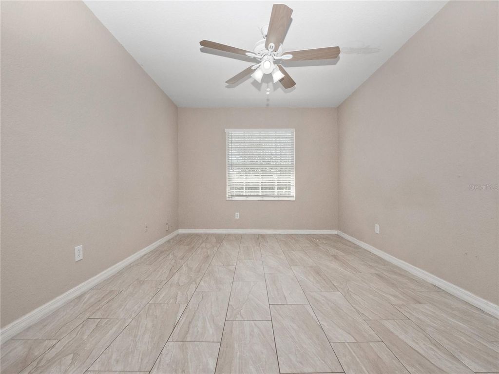 Image 15 of property listing at 4403 HECTOR COURT 3, Orlando, FL 32822