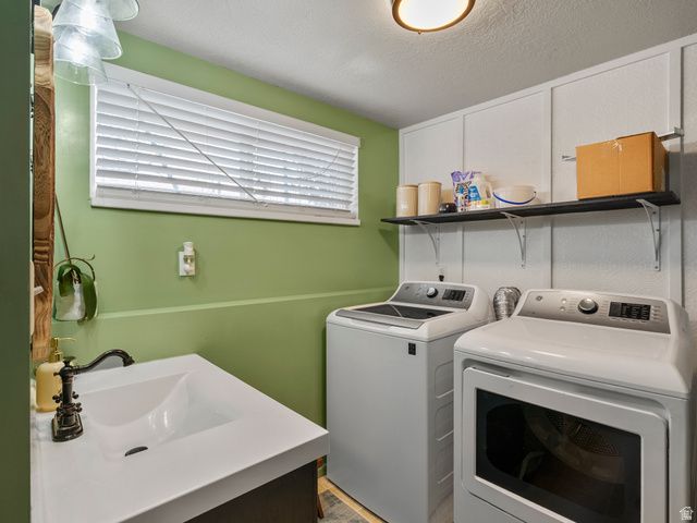 1419 S MARILYN DR, Syracuse, UT 84075