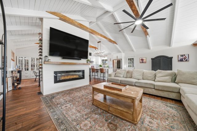 20066 Dawn Ridge Dr, Jackson, CA 95642