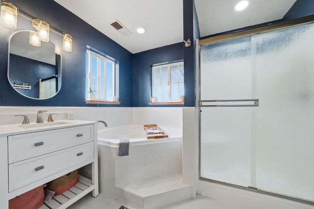 20066 Dawn Ridge Dr, Jackson, CA 95642